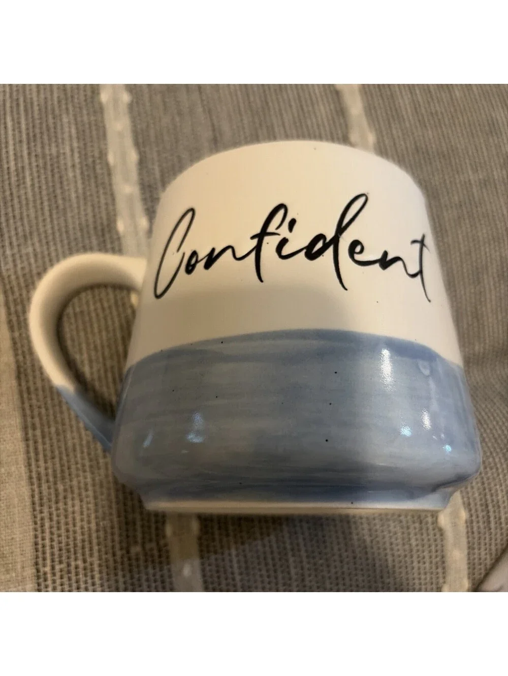 CONFIDENT 20 oz Coffee Mugs, Large Mugs Light Blue White Cilorblock
